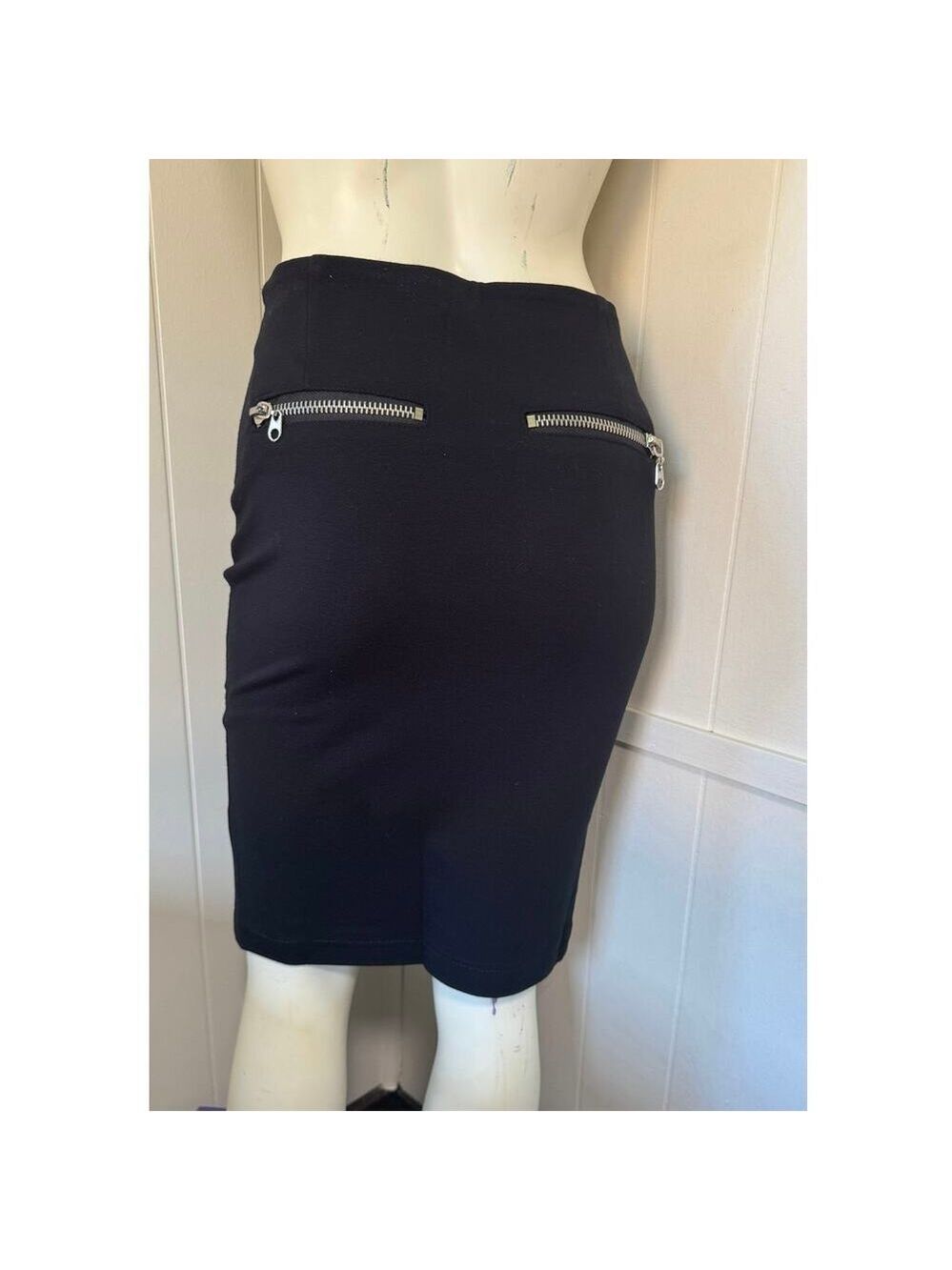 TAG Jeans Black Stretch Pencil Skirt with Silver Accent Zippers - Size 25
